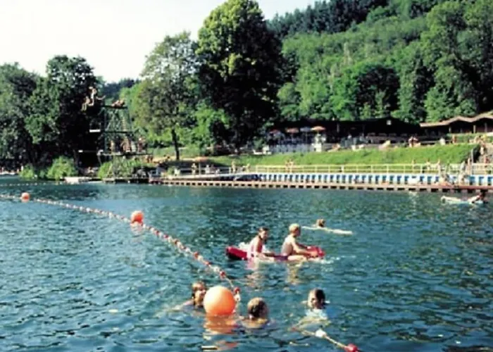 In With Swimming Pool 道恩